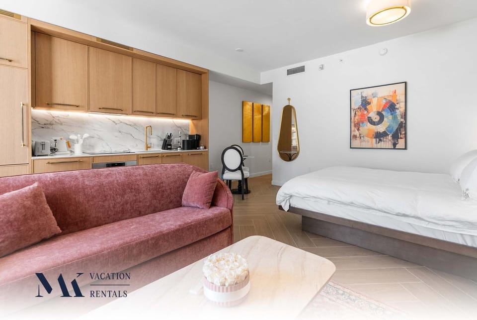 NOMAD Residences Wynwood Art Pool & Nightlife House in Miami
