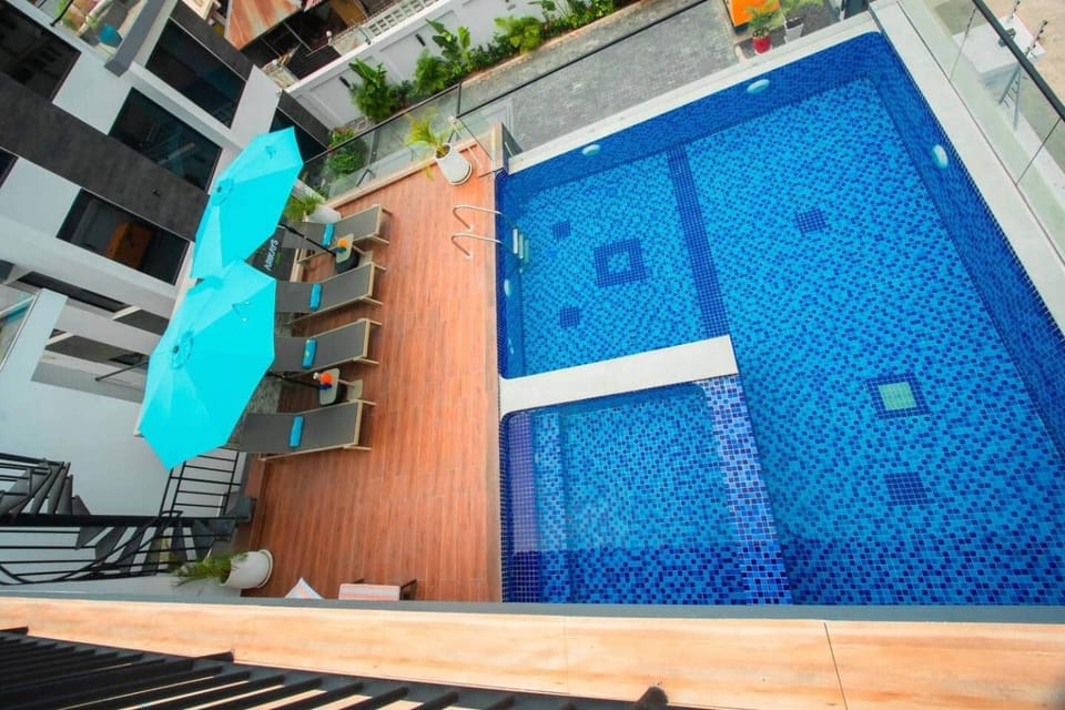 New Luxury Oasis w/Pool+Hot tub @ Arikays Homes Apartment in City of Dar es Salaam