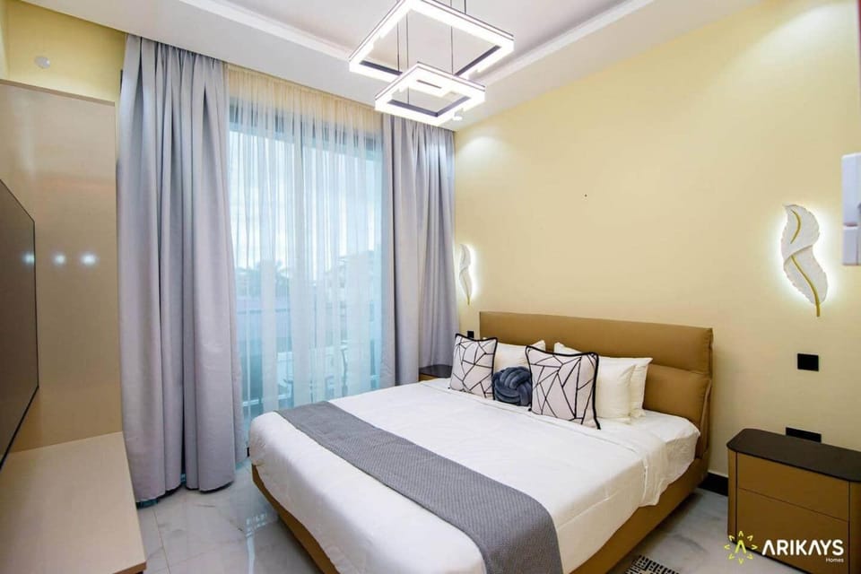 New Modern Bliss apt- 3Bdrm w/pool- gym-hottub House in City of Dar es Salaam