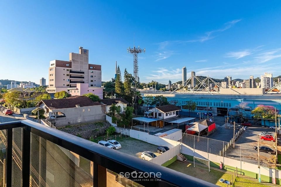 Balcony/Terrace, City view
