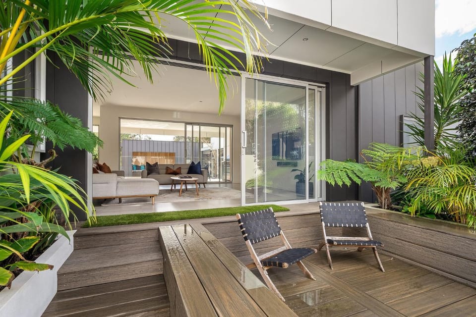 Balcony/Terrace, Garden view