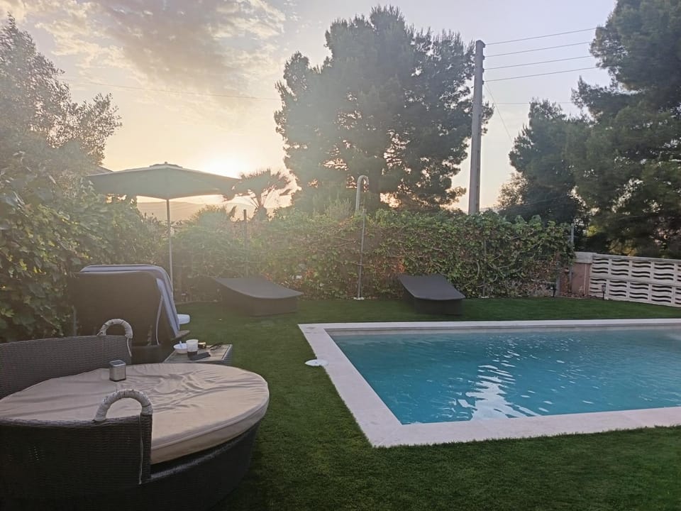 Natural landscape, Sunset, sunbed