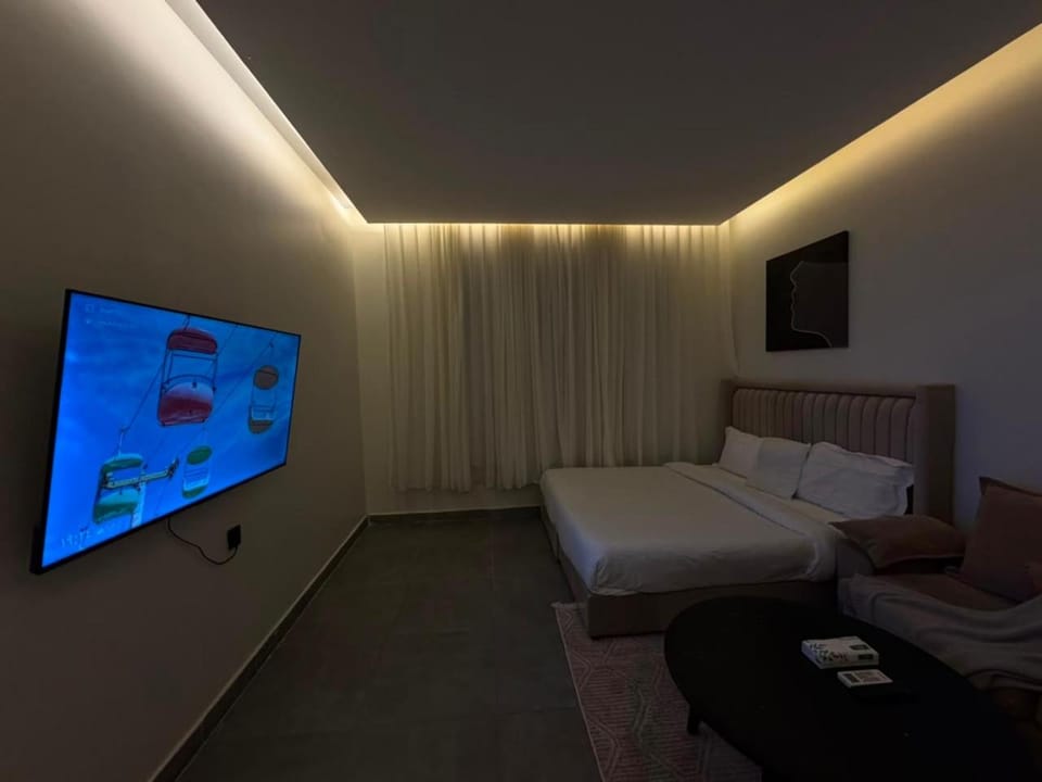 Bed, TV and multimedia, Photo of the whole room, Seating area