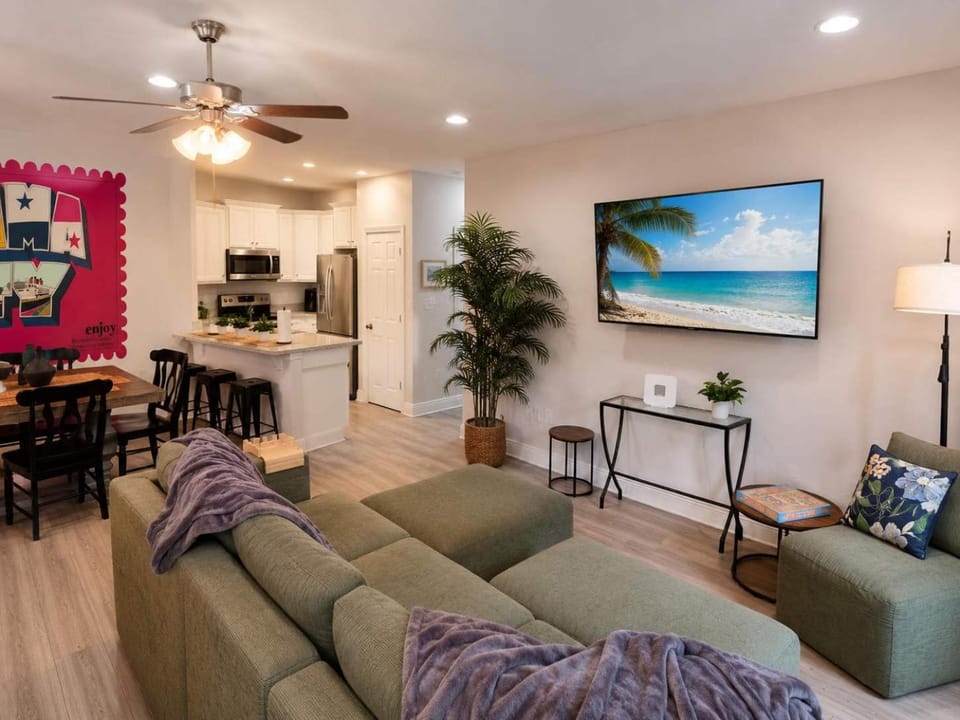 Beach Days and Pool Nights - PCB Sleeps 8 House in Upper Grand Lagoon