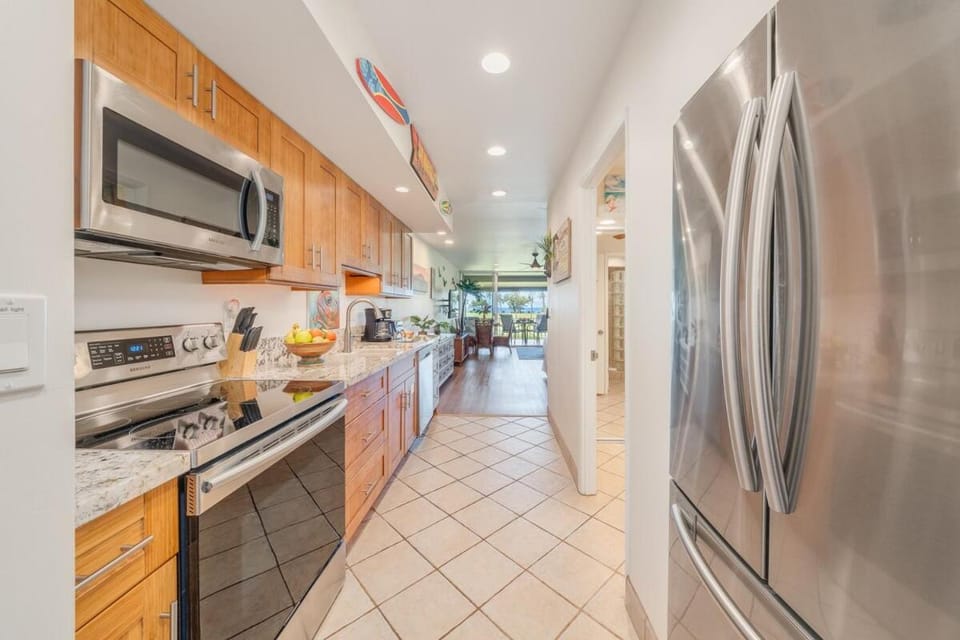 Remodeled Studio w AC Pool & Exclusive Beach Cabana - Maui Eldorado J222 House in Kaanapali