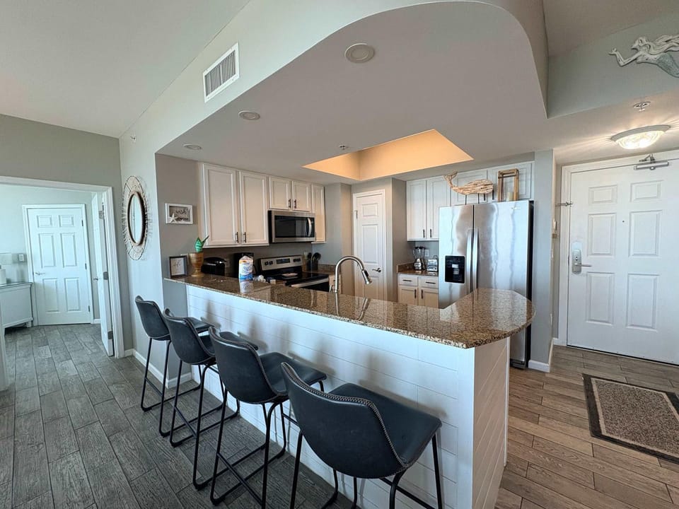 Coastal Condo with Shared Pools House in Destin