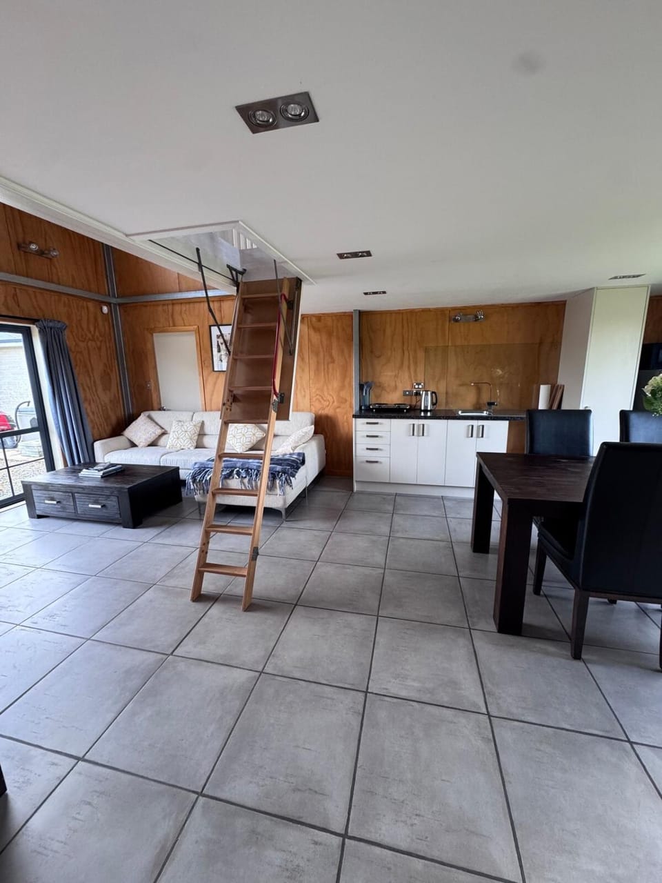 The Barn on Campbell Apartment in Martinborough
