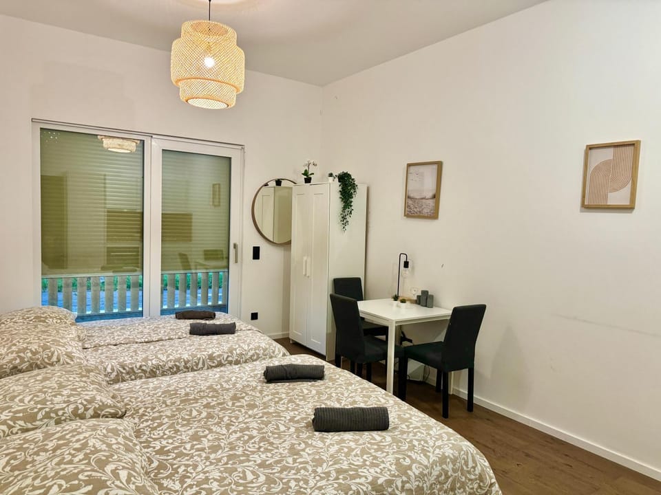 Modern Design Apartment with Free Parking Apartment in Vienna