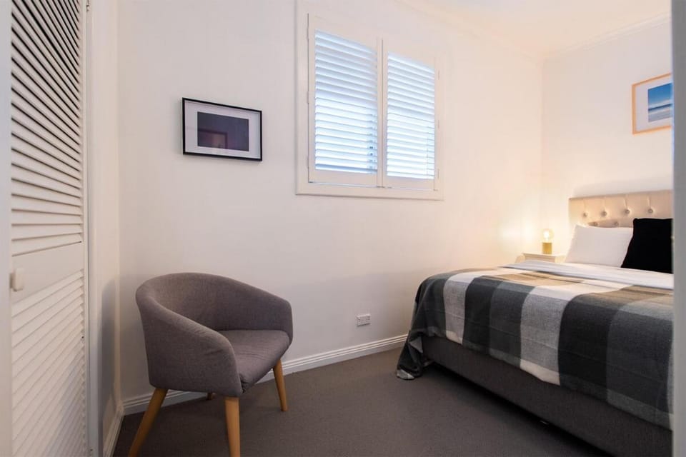 katandra - Pet-Friendly Coastal Escape at Adventure Bay House in South Bruny