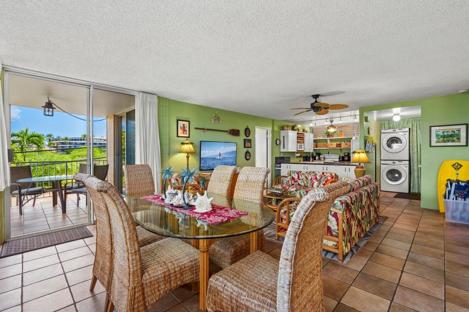 Your Hawaiiana Retreat by the Beach in Kihei Apartment in Kamaole