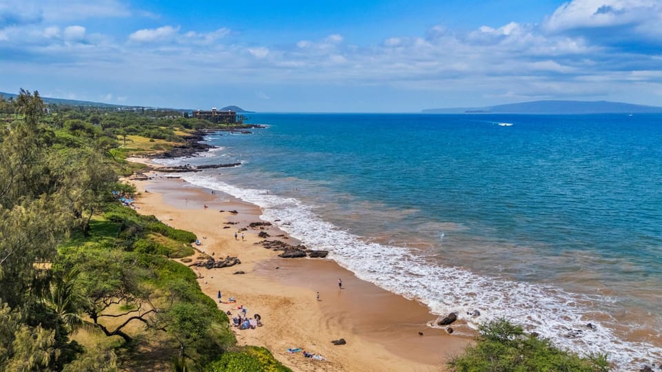 Your Hawaiiana Retreat by the Beach in Kihei Apartment in Kamaole