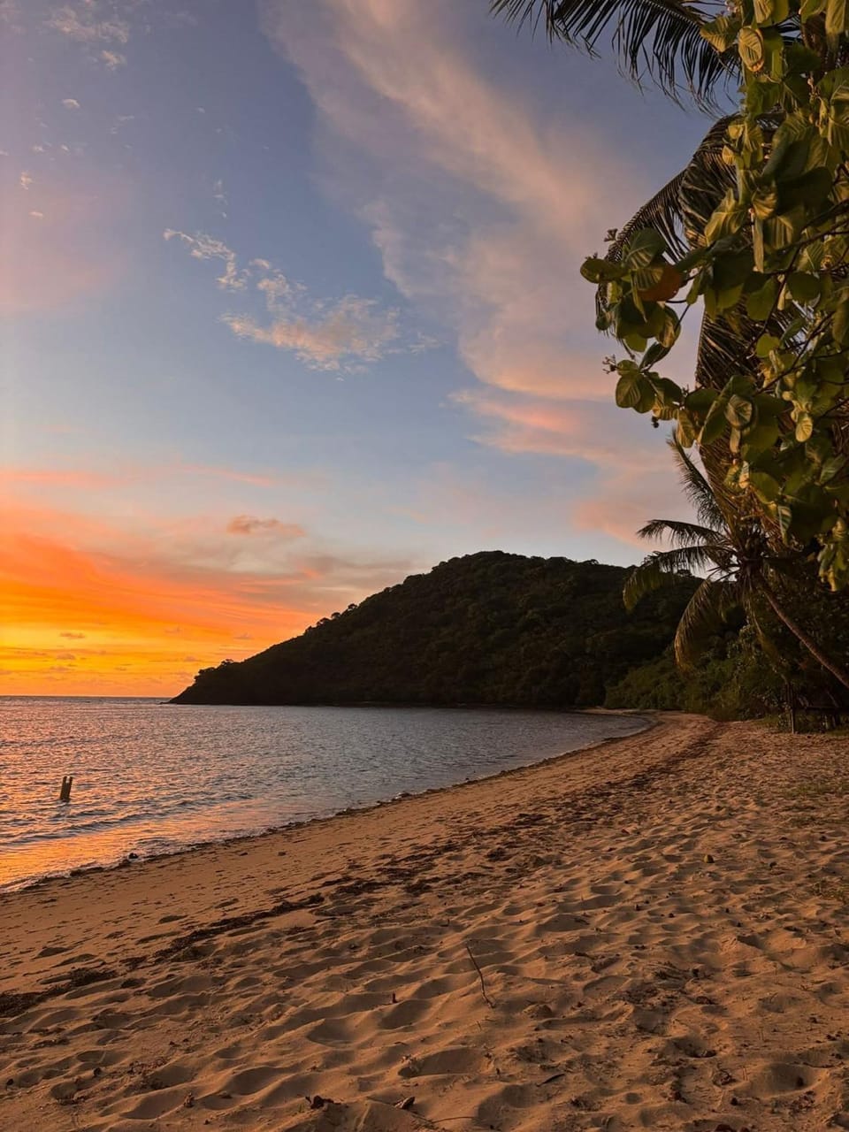 White Sandy Beach Resort Vacation rental in Western Division, Fiji