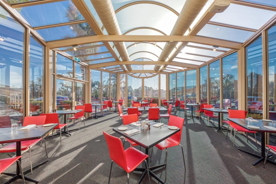 Restaurant/places to eat, Restaurant/places to eat