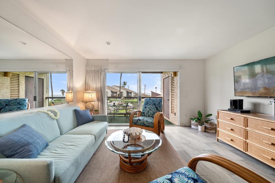 1BD Ocean view Walk to the Beach and Pool - Hale Kamole 210 House in Wailea