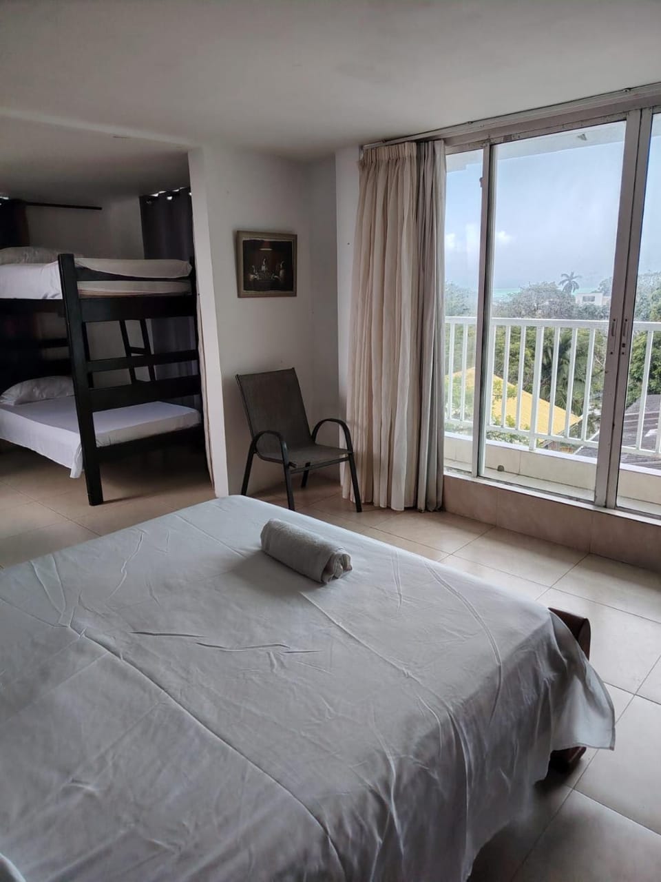 Bed, Balcony/Terrace, Photo of the whole room, Bedroom, towels