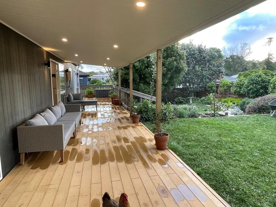 Cockle Bay Cottage House in Auckland