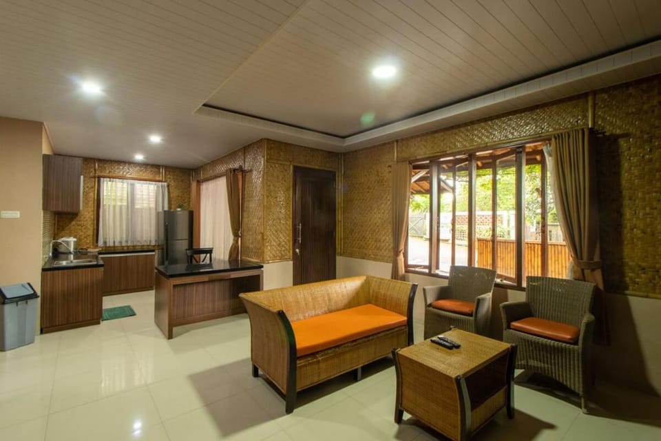3BR Pool & Mountain View Modern Bamboo Syariah Villa Family Only Villa in Bandung