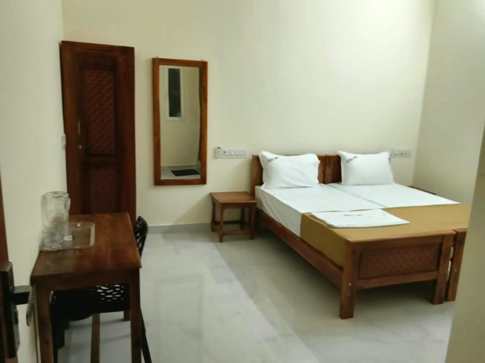 Elite inn Bed and Breakfast in Tamil Nadu