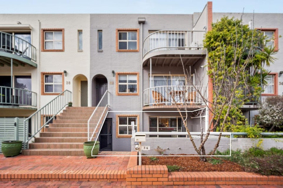 Property building, Spring, Day, View (from property/room), Balcony/Terrace