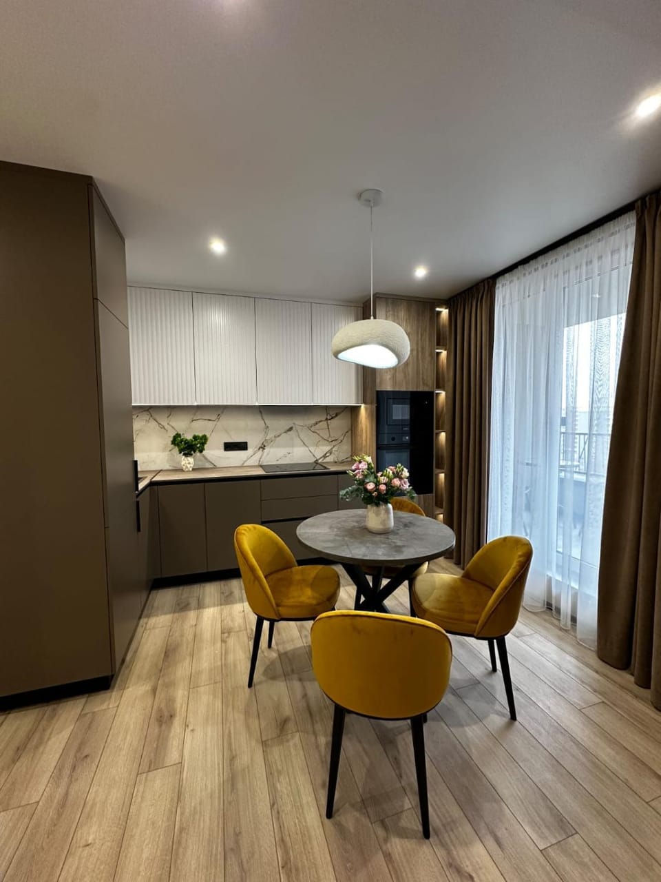 Апартаменти 2 кімнати Сихів вулиця Зелена 267 Apartment in Lviv