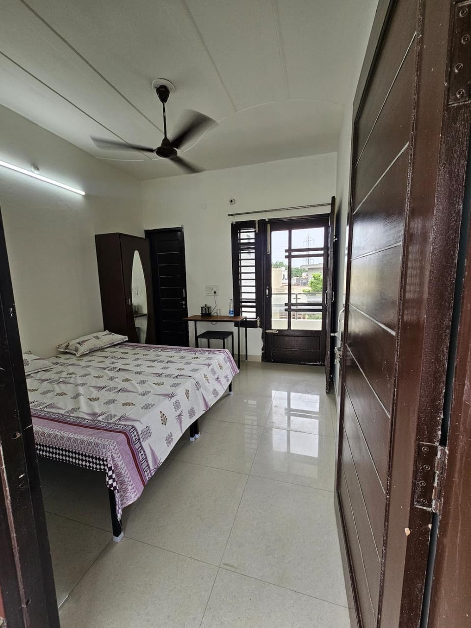 Bed, Photo of the whole room, Bedroom, air conditioner