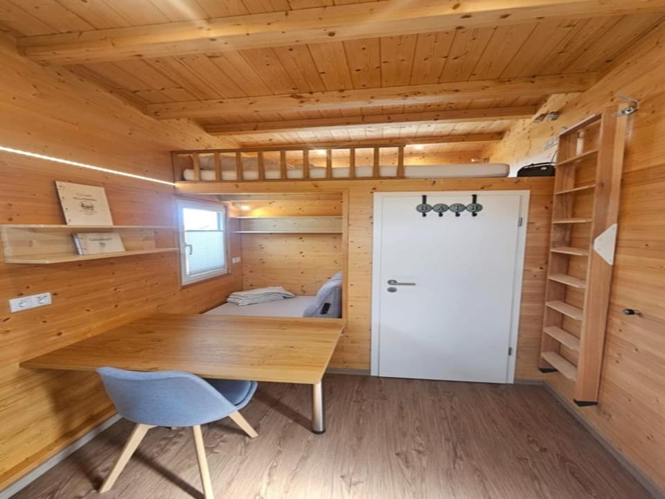 Dining area, bunk bed