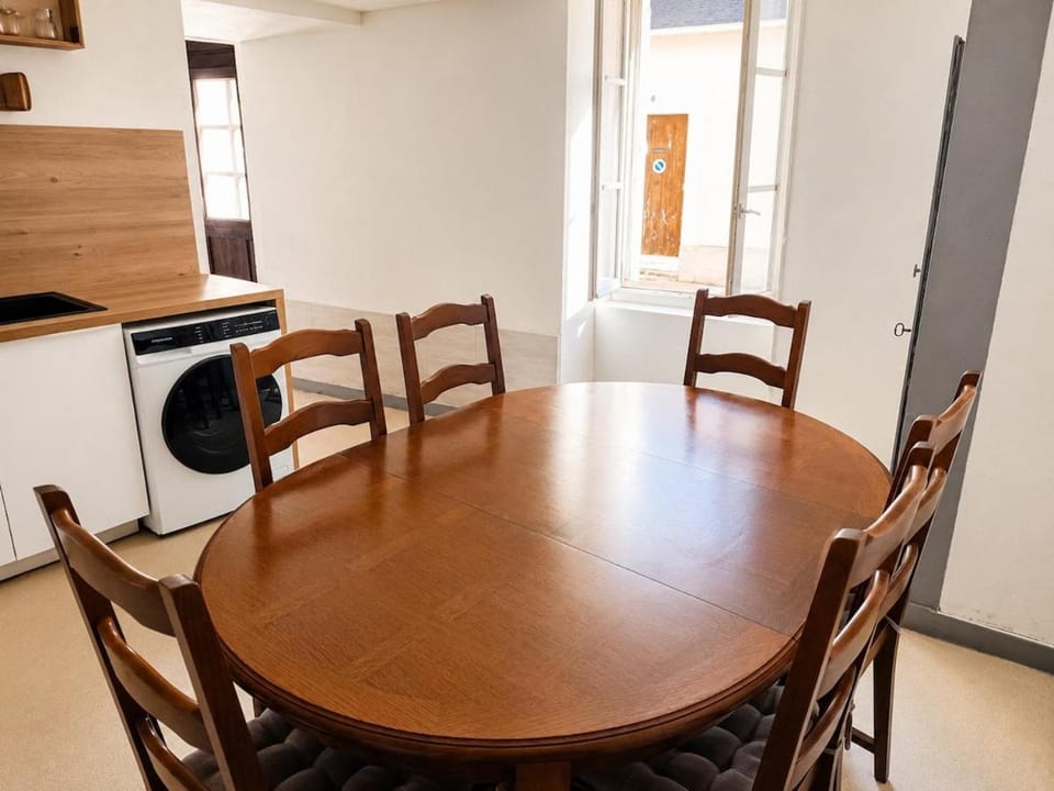 Le Logis du Château Appartement en rez-de-jardin au cœur du Lude Apartment in Pays de la Loire