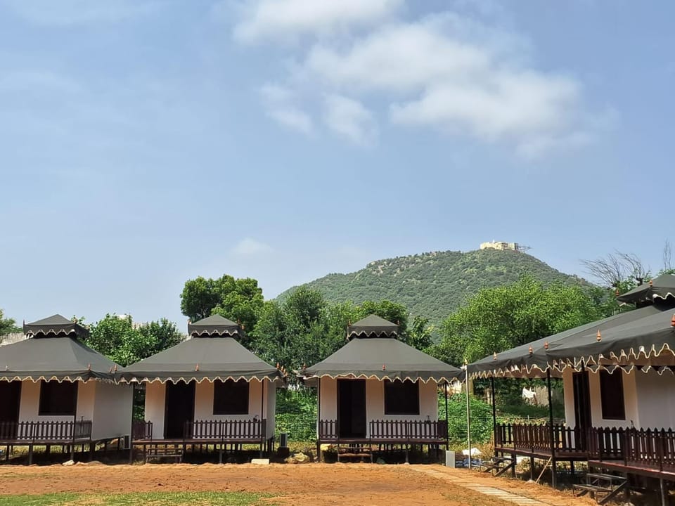 Orchard Royal Pushakr Camps Hotel in Rajasthan