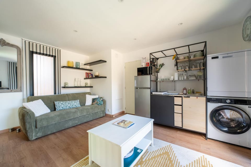 Property building, Living room
