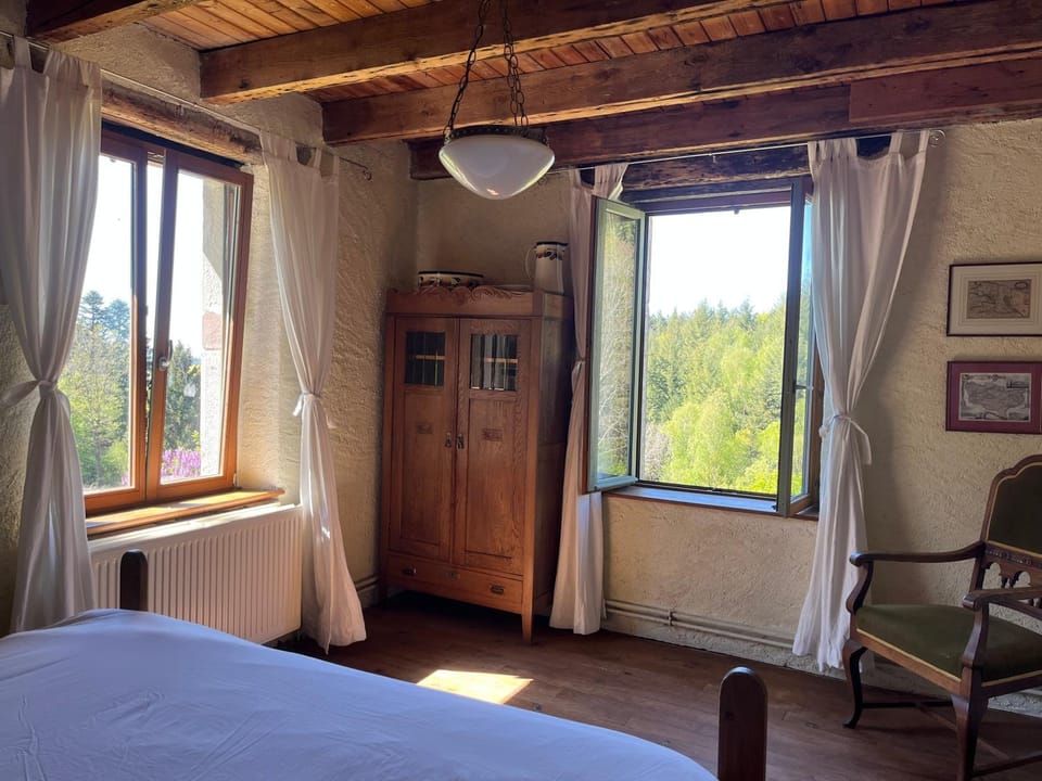 Living room, Bedroom
