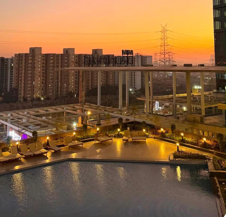 The Grand Poolview Duplex in Gurugram Apartment in Gurugram