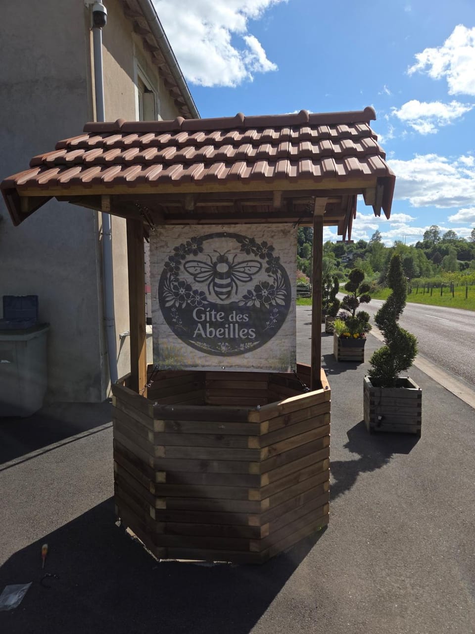 Property logo or sign