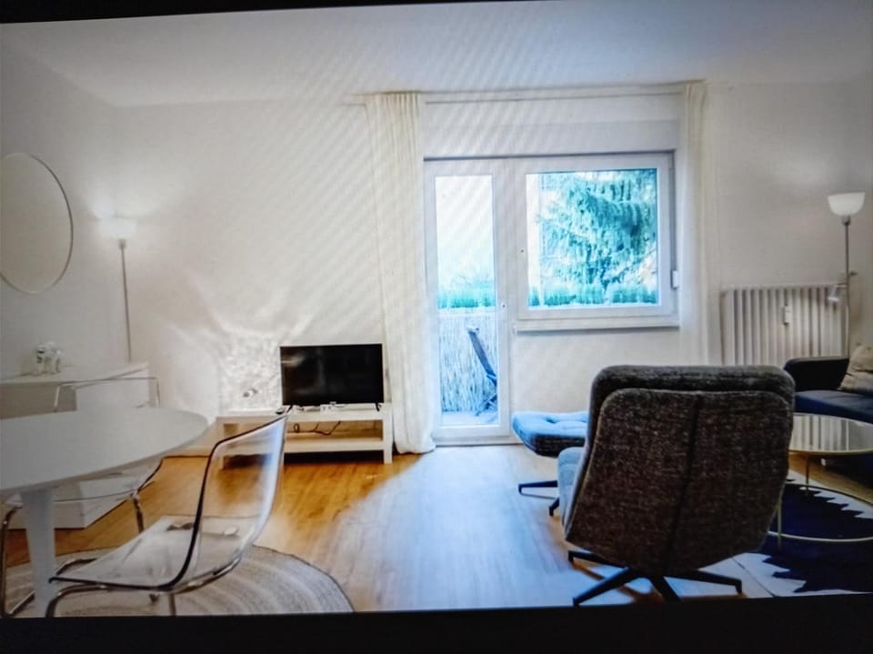 Upea lomatalo täydelliseen perhelomaan ja unohtumattomiin yhteisiin hetkiin House in Rovaniemi