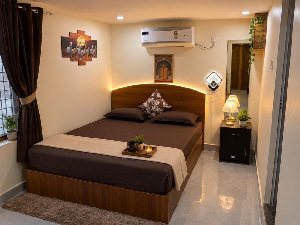 AC Private 1BHK with Movie Lounge and Fast WiFi Apartment in Bengaluru