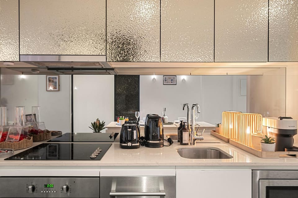 Coffee/tea facilities, Kitchen or kitchenette, dishwasher, minibar, pet friendly, stove, toaster