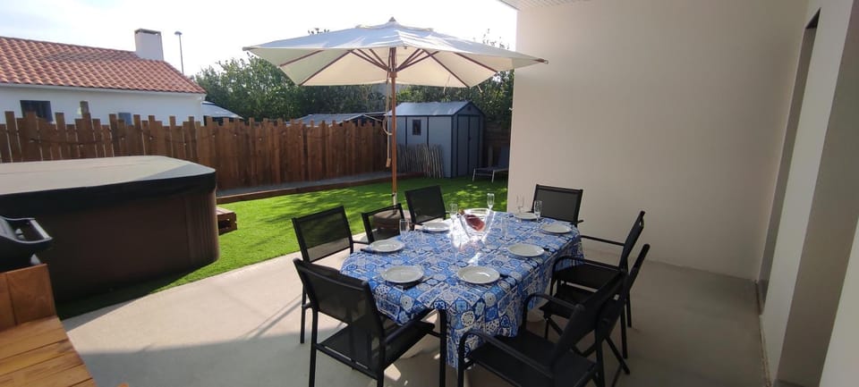 Spa and wellness centre/facilities, Dining area, Garden view