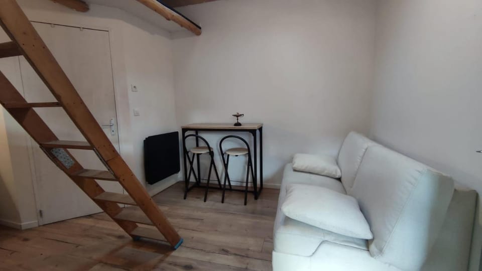 Studio proche Taizé Cluny Apartment in Bourgogne-Franche-Comté