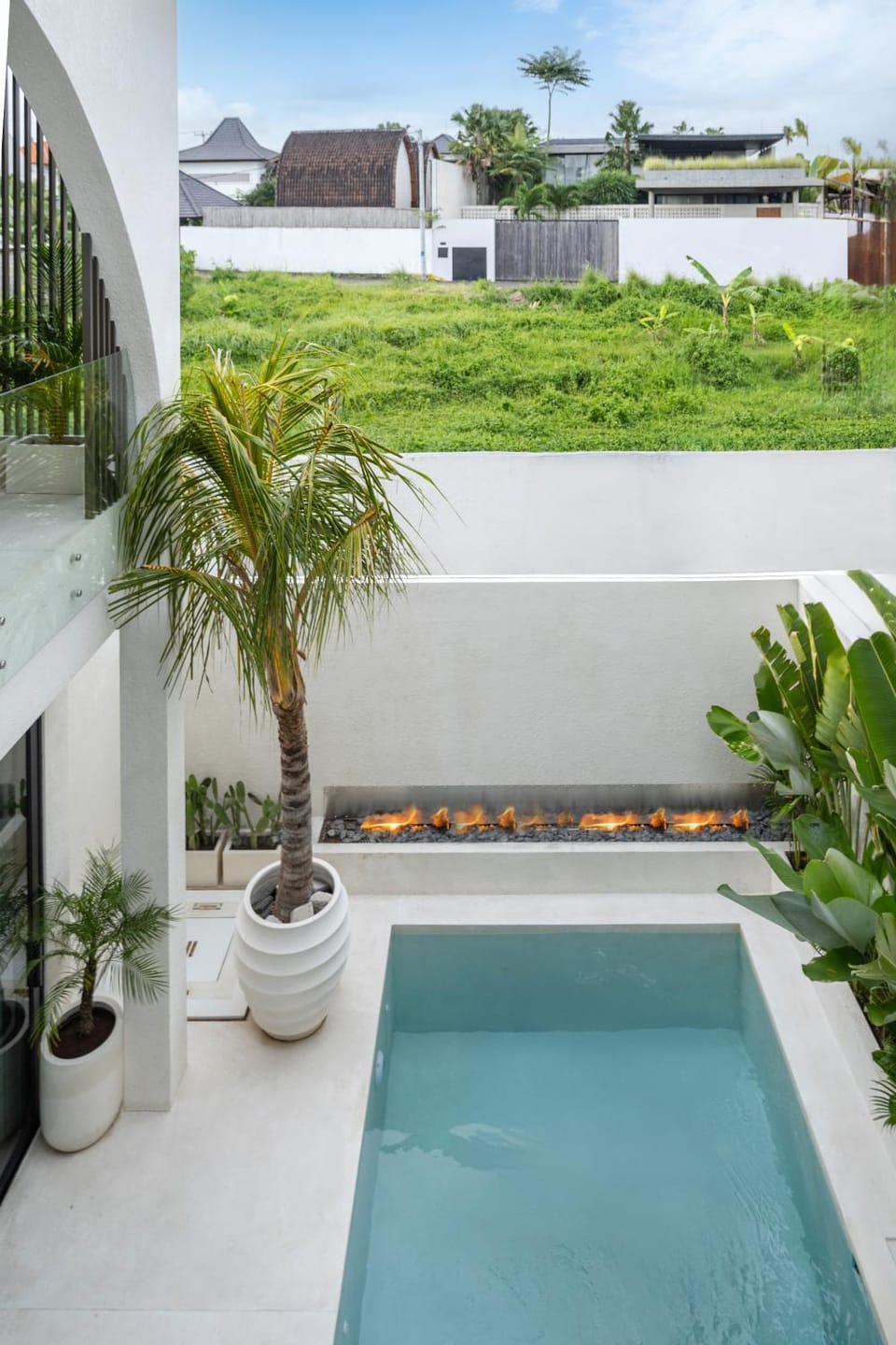 Day, Pool view, Swimming pool, sunbed