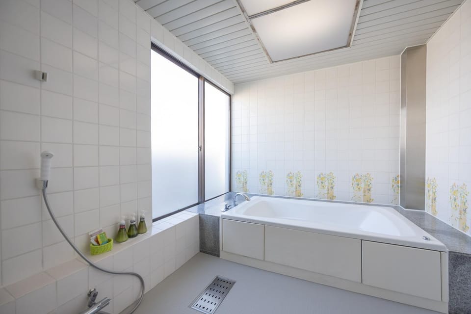 Bathroom, Bath