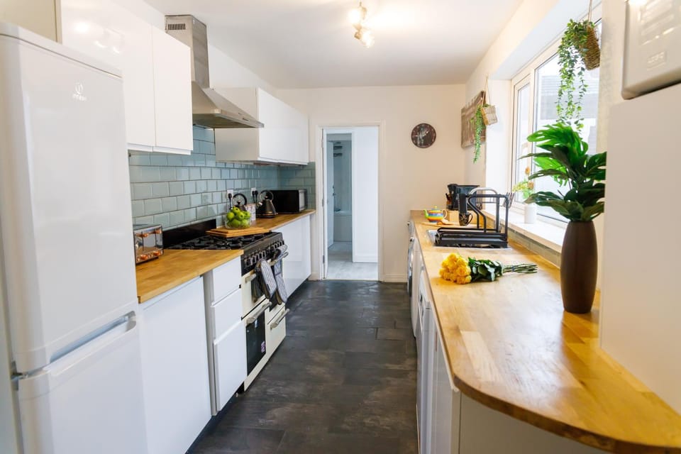 Stylish Sunderland Home - Sleeps 14 House in Sunderland