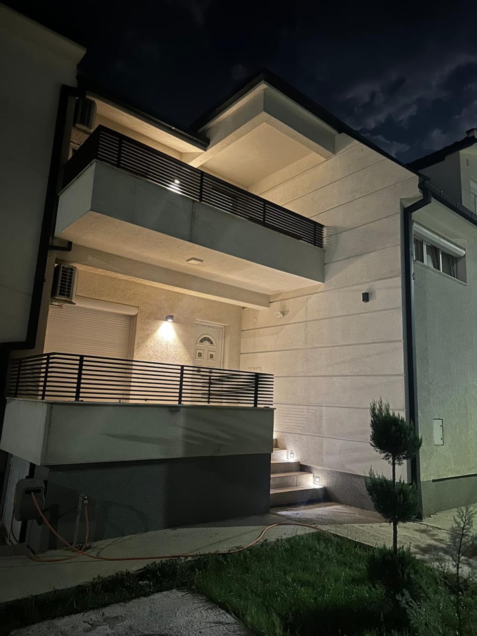 Property building, Night