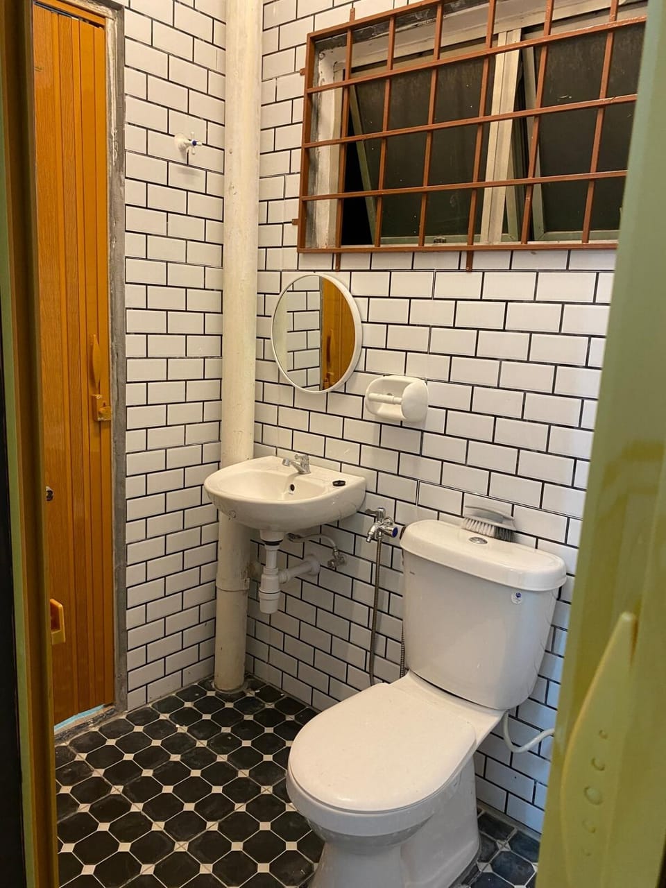 Fully furnished corner-lot homestay! House in Malacca