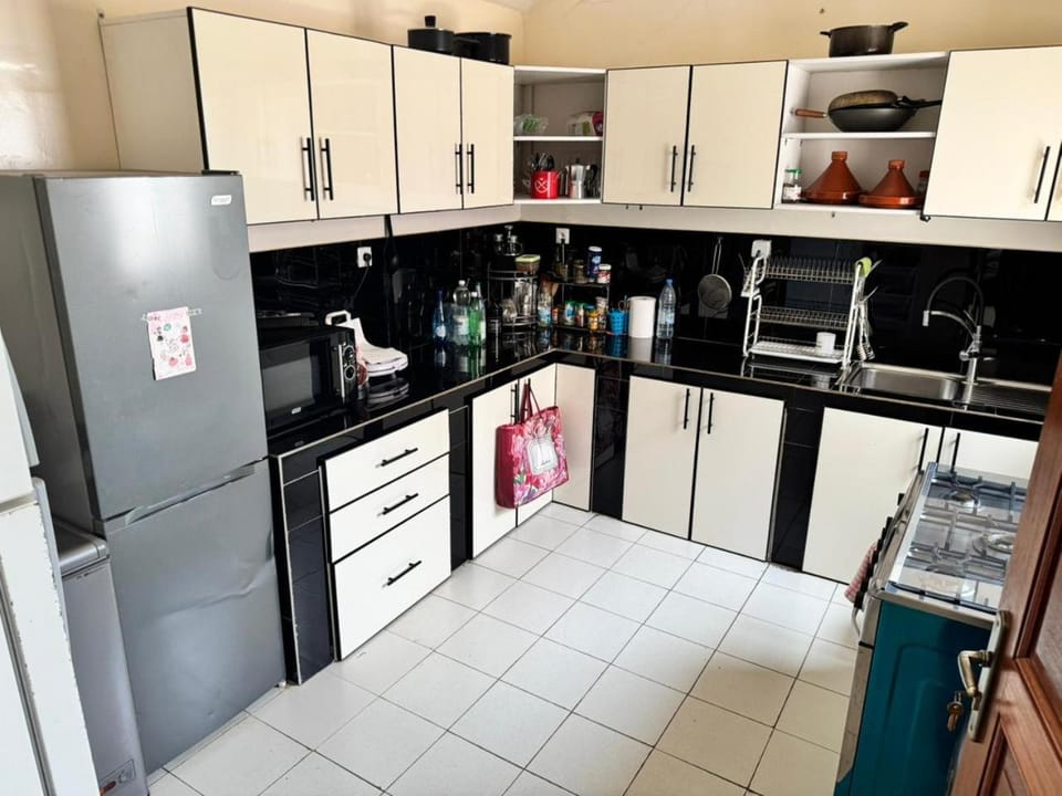 Kitchen or kitchenette, oven, stove