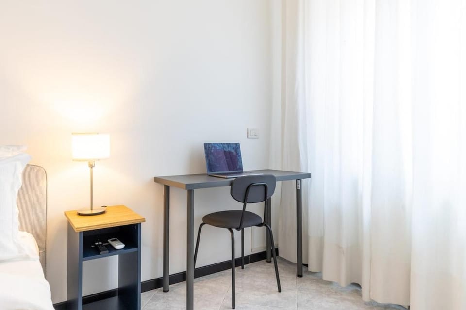 Navigli-Duomo - 3 Bedrooms, 2 Bathrooms & Terrace Apartment in Milan