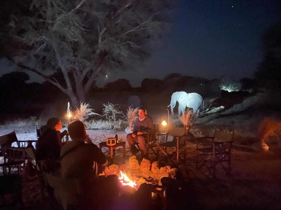 Mdonya Old River Luxury tent in Tanzania