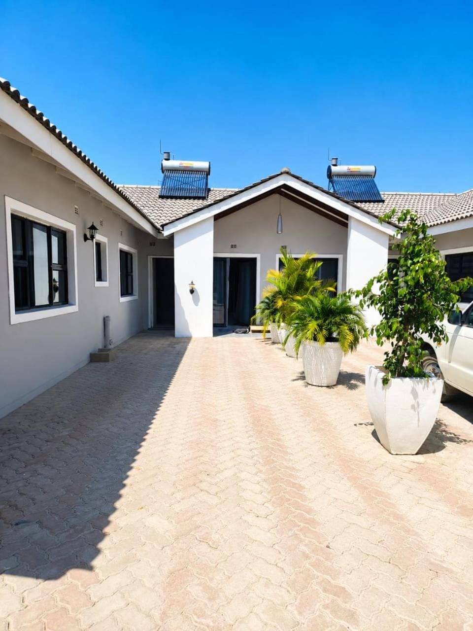 Elite Guesthouse Bed and Breakfast in Harare