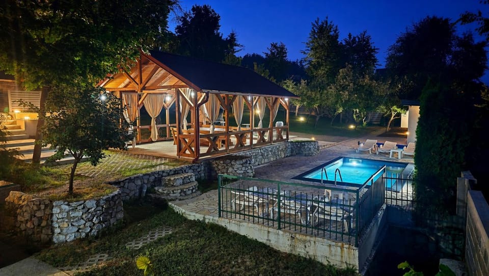 Pool view, Swimming pool