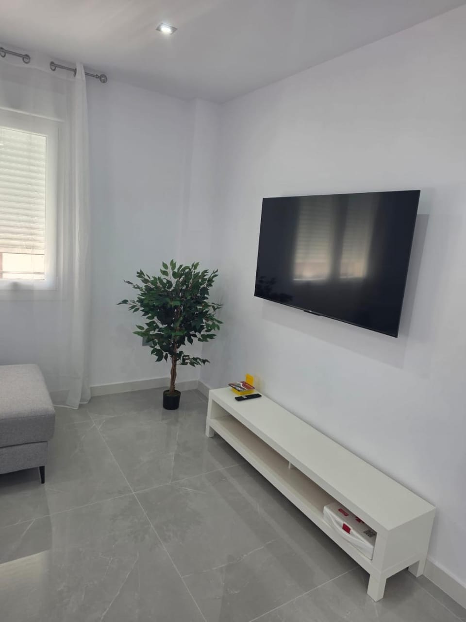 Communal lounge/ TV room, TV and multimedia