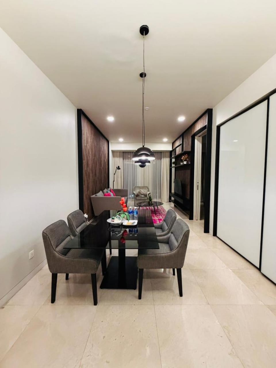Living room, Dining area