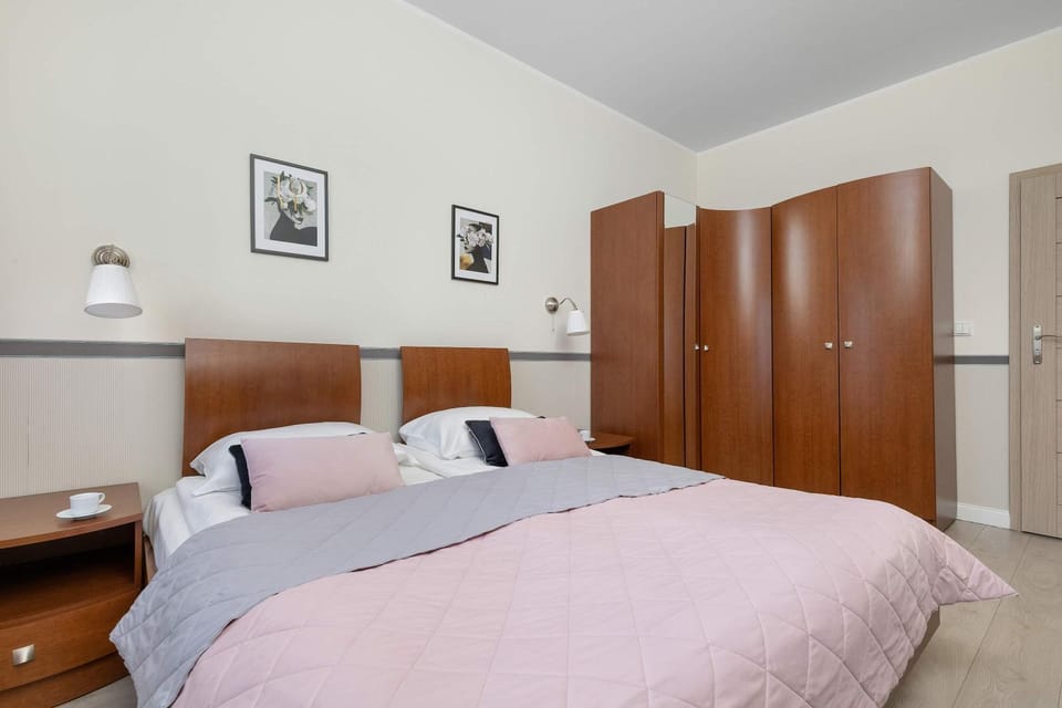 Bed, Bedroom, wardrobe